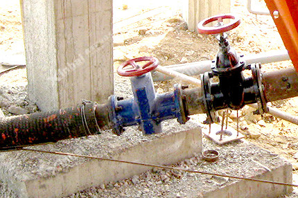 Pneumatic pinch valve